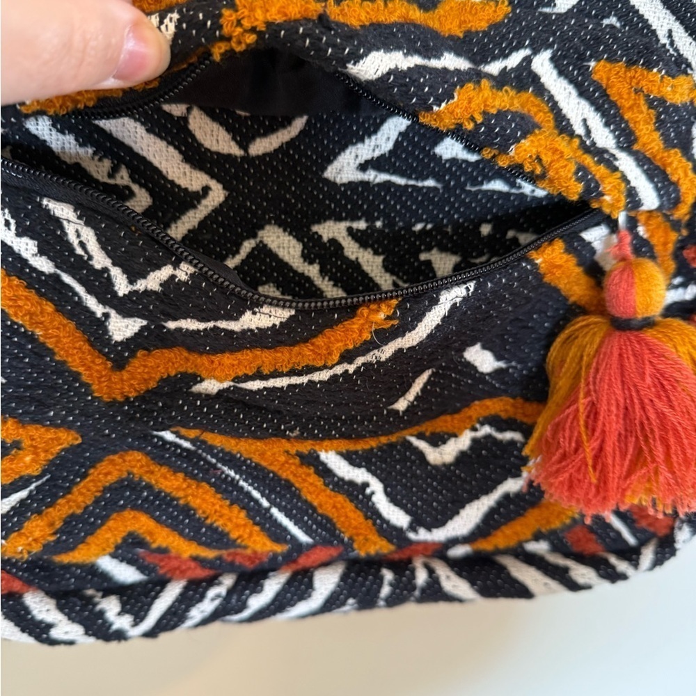 NWOT Vegan Bohemian Bag with Double Straps - Picture 4 of 6